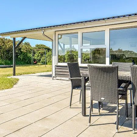 4 Bedroom Gorgeous In Feriehus Ringkøbing