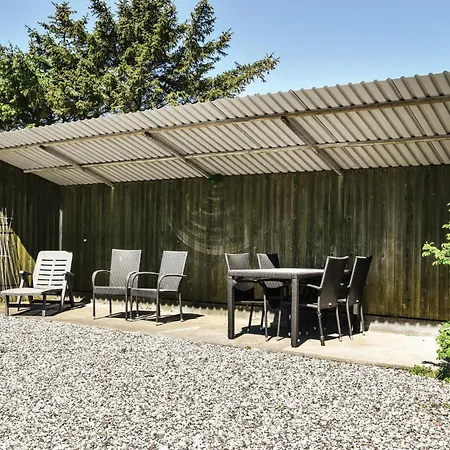 4 Bedroom Gorgeous In Feriehus *
